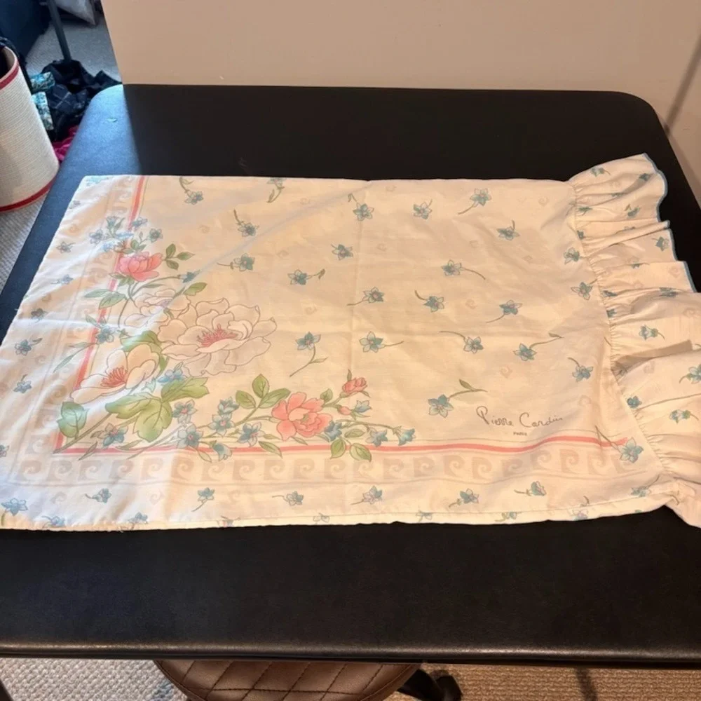VTG Ruffled Floral Pierre Cardin Burlington Standard Pillow Cases & Full Sheet